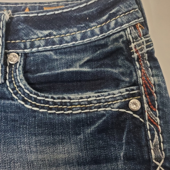 Rock Revival Bambi Denim Shorts Women's 28 Blue Jean Booty Embroided Bling Cut - Picture 4 of 16